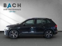 Gebraucht VW Tiguan Life 150 PS (110 kW) 2021 Deep black perleffekt SUV