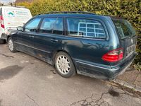 Gebraucht Mercedes E320 224 PS (164 kW) 1999 Grün Kombi