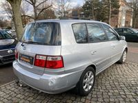 Gebraucht Kia Carens EX 113 PS (83 kW) 2006 Silber Van / Kleinbus