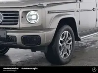 Gebraucht Mercedes G500 Exclusive 449 PS (330 kW) 2024 Manufaktur manganitgrau magno SUV