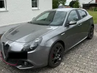 Gebraucht Alfa Romeo Giulietta 150 PS (110 kW) 2017 Grau Kleinwagen