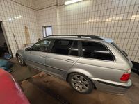 Gebraucht BMW 320 170 PS (125 kW) 2003 Silber Kombi