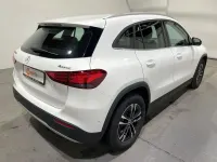 Gebraucht Mercedes GLA200 Style 163 PS (119 kW) 2023 Weiss SUV
