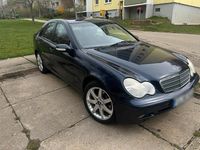 Gebraucht Mercedes C270 170 PS (125 kW) 2002 Blau Limousine