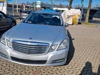 Gebraucht Mercedes E250 204 PS (150 kW) 2012 Silber Kombi