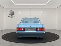 Gebraucht Mercedes 190 160 PS (117 kW) 1990 Blau Limousine