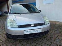 Gebraucht Ford Fiesta Ambiente 60 PS (44 kW) 2004 Polarsilber metallic Kleinwagen