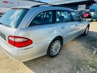 Gebraucht Mercedes E270 177 PS (130 kW) 2003 Silber Kombi