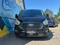 Gebraucht Ford Tourneo Titanium 131 PS (96 kW) 2022 Obsidianschwarz Van / Kleinbus
