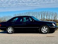 Second-hand Mercedes E200 Avantgarde 163 CP (119 kW) 2002 Negru Berlinǎ