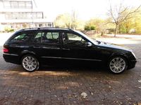 Gebraucht Mercedes E200 Elegance 184 PS (135 kW) 2007 Schwarz Limousine