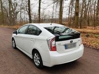 Gebraucht Toyota Prius 99 PS (72 kW) 2012 Weiß Limousine