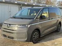 Gebraucht VW Multivan Pro 150 PS (110 kW) 2025 Grau Van / Kleinbus
