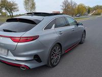 Używany Kia ProCeed GT 204 KM (150 kW) 2022 Srebrny Kombi