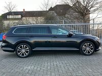 Gebraucht VW Passat Highline 150 PS (110 kW) 2019 Schwarz Kombi