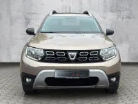 Gebraucht Dacia Duster Celebration 150 PS (110 kW) 2020 Braun SUV