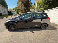 Gebraucht Kia Carens Vision 136 PS (100 kW) 2015 Schwarz Van / Kleinbus