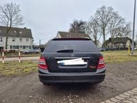 Gebraucht Mercedes C250 Avantgarde 204 PS (150 kW) 2009 Schwarz Kombi