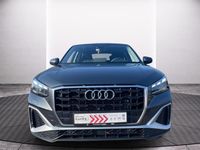 Neu Audi Q2 Ambiente 150 PS (110 kW) 2025 Grau SUV