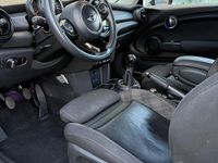 Usata Mini Cooper D 116 CV (85 kW) 2015 Beige Utilitaria