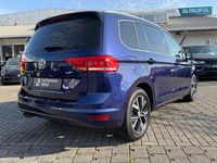 Gebraucht VW Touran Highline 150 PS (110 kW) 2019 Blau Van / Kleinbus