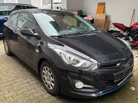 Gebraucht Hyundai i30 99 PS (72 kW) 2013 Schwarz Kleinwagen