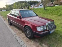 Gebraucht Mercedes E260 159 PS (116 kW) 1990 Rot Limousine