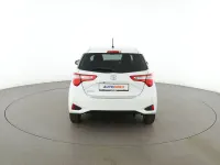 Gebraucht Toyota Yaris Team 120 PS (88 kW) 2020 Weiß Limousine
