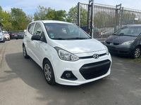 Gebraucht Hyundai i10 Classic 67 PS (49 kW) 2015 Weiß Kleinwagen