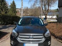 Usado Ford Kuga Titanium 150 HP (110 kW) 2016 Cinzento SUV
