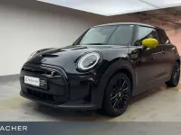 Gebraucht Mini Cooper SE 135 kW (184 PS) 2023 Schwarz Kleinwagen