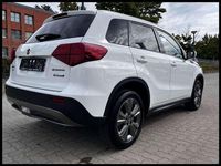 Gebraucht Suzuki Vitara Comfort 129 PS (94 kW) 2020 Weiß SUV