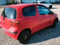 Gebraucht Toyota Yaris 68 PS (50 kW) 2004 Rot Kleinwagen