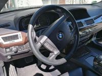 Second-hand BMW 740 306 CP (225 kW) 2006 Verde Berlinǎ