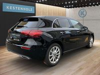 Gebraucht Mercedes A250 Night 218 PS (160 kW) 2026 Unilack nachtschwarz Limousine