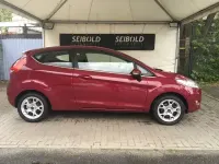 Gebraucht Ford Fiesta Titanium 104 PS (76 kW) 2012 Violett Kleinwagen