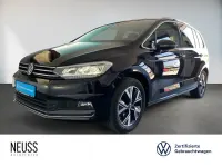 Gebraucht VW Touran Highline 150 PS (110 kW) 2023 Deep black perleffekt Van / Kleinbus