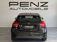 Gebraucht Mercedes A180 109 PS (80 kW) 2015 Schwarz Limousine