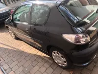 Gebraucht Peugeot 206 Premium 88 PS (64 kW) 2004 Schwarz Kleinwagen