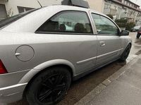 Gebraucht Opel Astra 106 PS (77 kW) 1999 Silber Kleinwagen