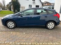 Gebraucht Ford Focus 2012 Blau Limousine