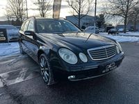 Second-hand Mercedes E220 150 CP (110 kW) 2005 Negru Break