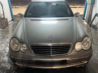 Gebraucht Mercedes C220 143 PS (105 kW) 2003 Grau Kombi