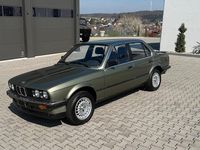 Gebraucht BMW 318 105 PS (77 kW) 1987 Grün Limousine