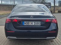 Gebraucht Mercedes E300 313 PS (230 kW) 2024 Blau Limousine