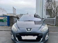 Gebraucht Peugeot 308 111 PS (81 kW) 2011 Silber Kombi