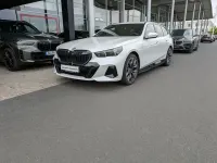 Gebraucht BMW 530e M Sport 299 PS (219 kW) 2025 Weiß Kombi