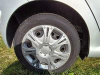 Gebraucht Toyota Aygo 68 PS (50 kW) 2009 Silber Kleinwagen