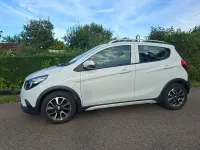 Gebraucht Opel Karl Rocks 73 PS (53 kW) 2019 Weiß Kleinwagen