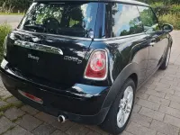 Gebraucht Mini Cooper D 118 PS (86 kW) 2011 Schwarz Kleinwagen